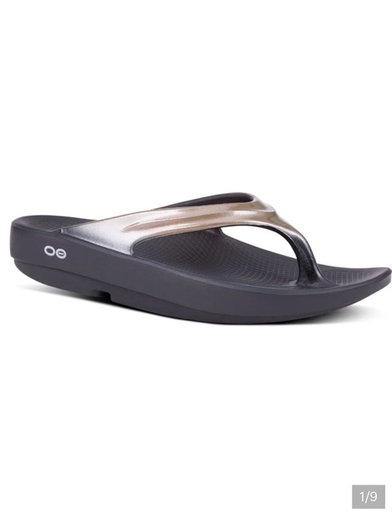 OOFOS Shoes - OOFOS OOLALA Classic Light Weight Sandals In Size 10